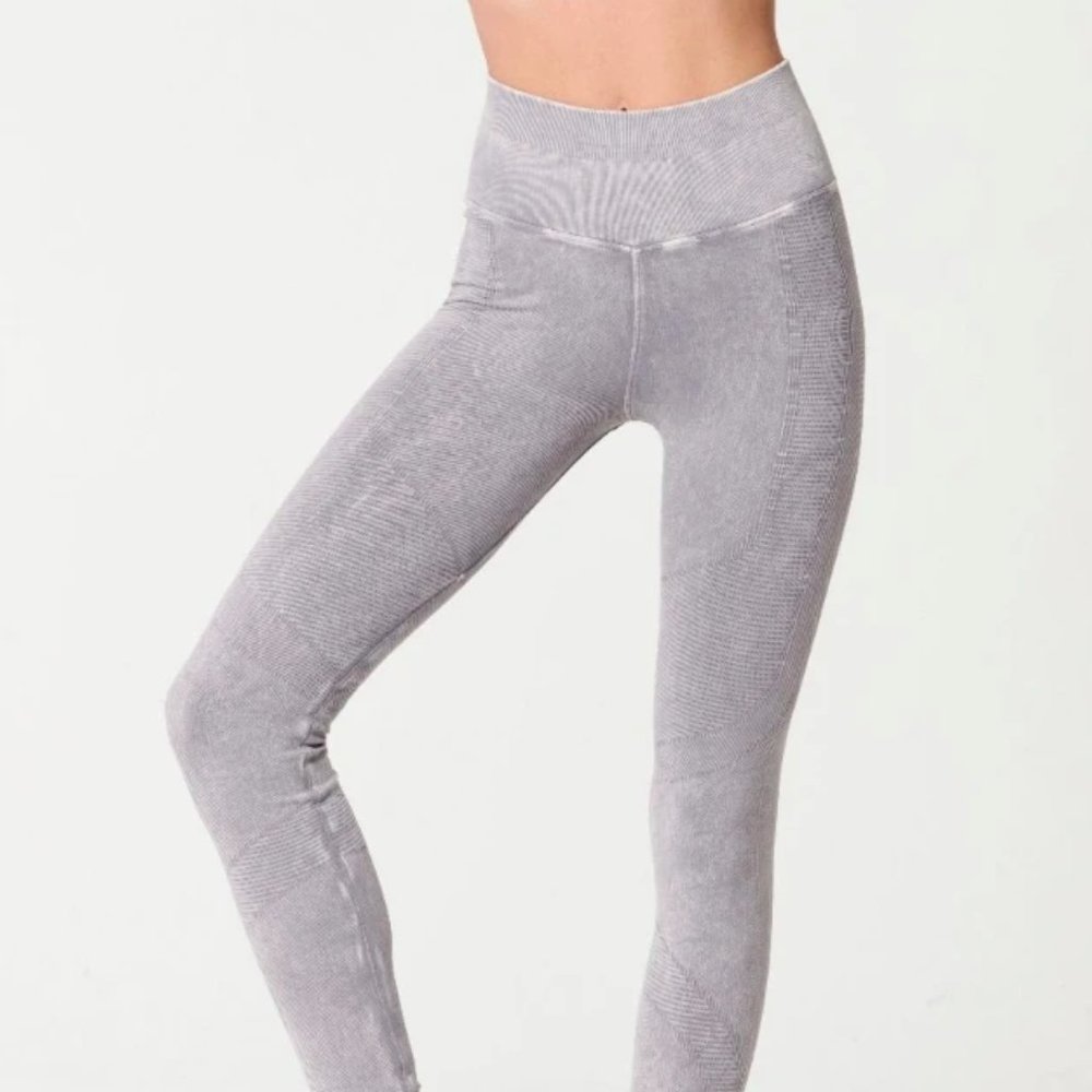 NUX Leggings (Brand New)